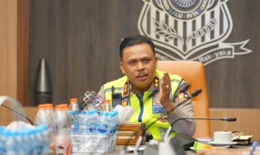 Kakorlantas Polri Instruksikan Jajaran, Hentikan Penindakan Fokus Operasi Kemanusiaan