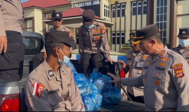 Kapolres Pidie Jaya Distribusikan Bantuan Kemanusiaan untuk Warga Korban Banjir