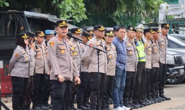 2.155 Personel Dikerahkan untuk Melayani Aksi Unras APDESI di Kawasan Monas
