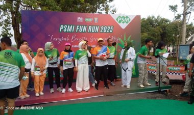 Bupati Ayu Asalasiyah,S.Ked., Lepas Peserta PSMI RUN FUN di Lapangan Korpri Pemda Way Kanan