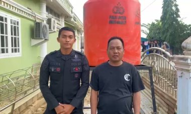 Polri Pasang Tandon Air Bersih di Desa Suka Mulya Aceh Tamiang Pascabencana
