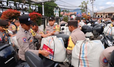 Sigap dan Humanis, Polres Aceh Tengah Gunakan Sepeda Motor Salurkan Bantuan di Tiga Kecamatan