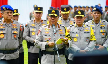Wakapolri Tegaskan Polri Hadir untuk Kemanusiaan, Perkuat Penanganan Bencana di Tiga Provinsi