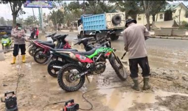 Bengkel dan Cuci Motor Mobile Polres Aceh Tamiang Untuk Masyarakat Terdampak Banjir