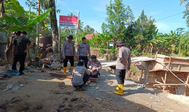 Brimob Polda Sumbar Rampungkan Jembatan Darurat, Mobilitas Warga Kataping–Sungai Buluah Kembali Normal