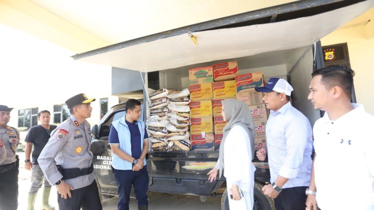 Kapolda Aceh Tiba di Langsa Lewat Jalur Darat, Beri Bantuan hingga Wifi Gratis untuk Warga