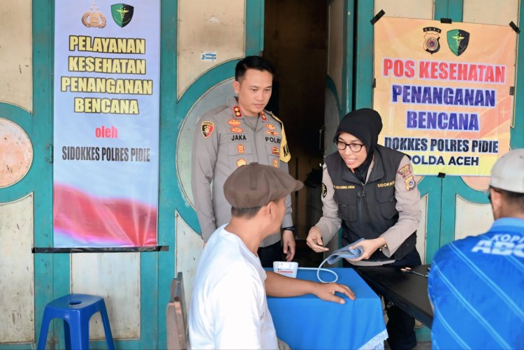 Polres Pidie Gelar Bakti Kesehatan untuk Warga Terdampak Banjir di Gampong Asan
