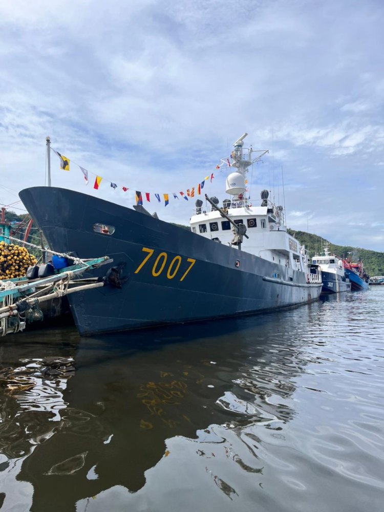 Polri Kerahkan 3 Pesawat, 5 Helikopter, dan 9 Kapal untuk Percepatan Bantuan Bencana Aceh–Sumut–Sumbar