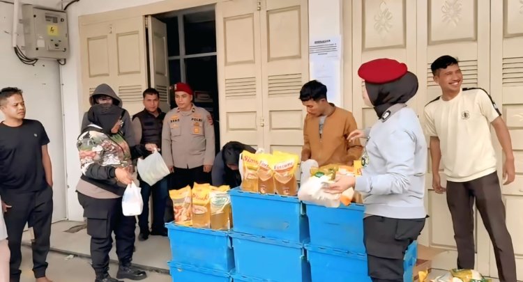 Polres Aceh Tengah Kawal Distribusi Beras di Alfamart dan Indomaret untuk Warga Terdampak Pasca Bencana