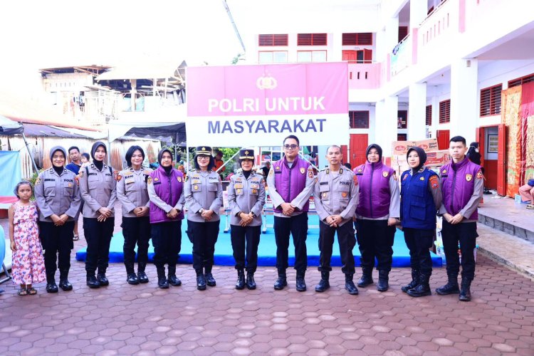 Tim Trauma Healing Ops Aman Nusa II Tinjau Posko Pengungsian di Kota Padang