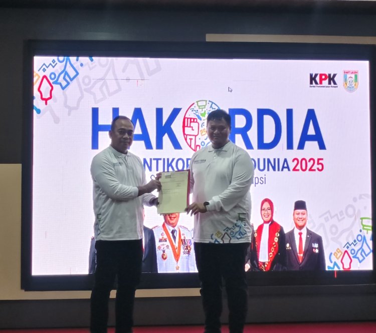Gebrakan Anti Rasuah di Banyuasin: Kepala BPN Serahkan 24 Sertifikat Aset Krusial, Sekda Tegaskan Sinergi Total Basmi Korupsi !