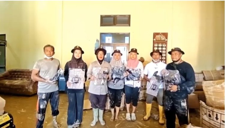 Bripda Halimatunsakdiyah Ucapkan Terima Kasih Kepada Kapolri Dan Kapolda Aceh Atas Dukungan Perlengkapan Dinas Dan Bantuan Logistik