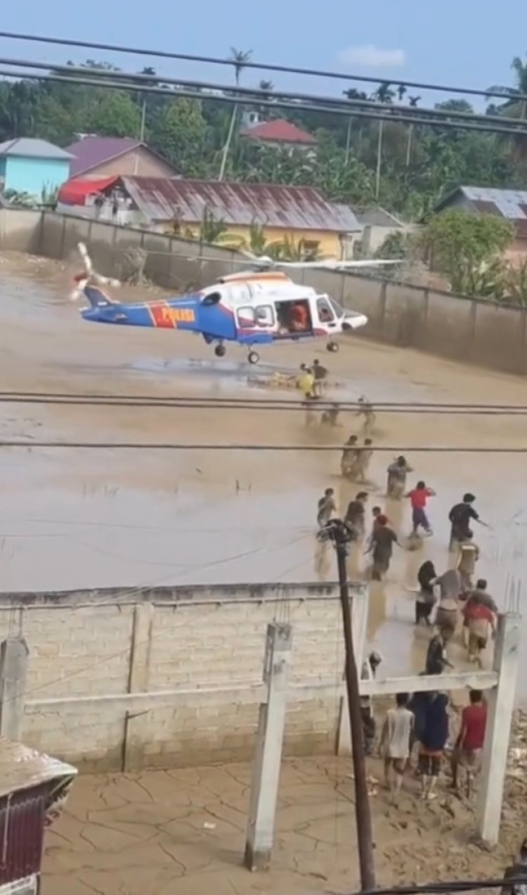 Meski Dengan Risiko Pendaratan, Helikopter Poludara Baharkam Polri Berhasil Dropping Logistik Bantuan ke Aceh Tamiang