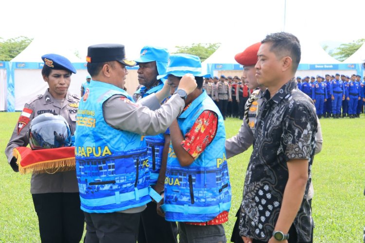 Wakapolri Apresiasi Sinergi Ribuan Mitra Kamtibmas dalam Apel Mitra Kamtibmas Presisi di Polda Papua