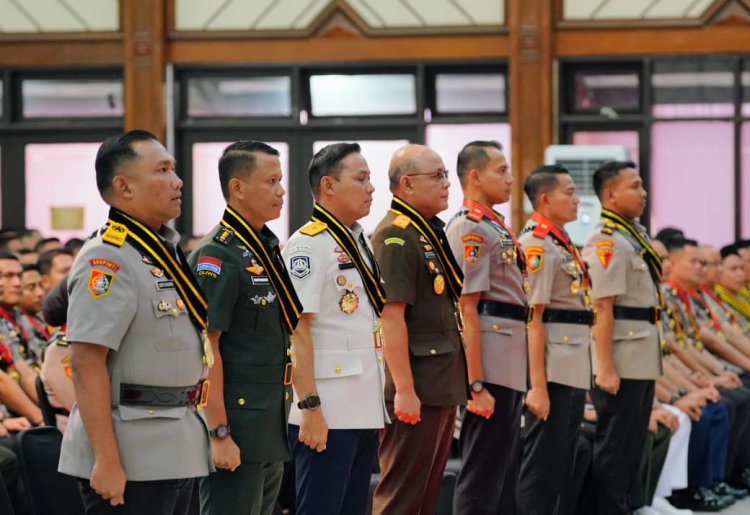 Kapolri Tekankan Sinergi Lintas Institusi dalam Penutupan Pendidikan Sespim Polri Tahun 2025