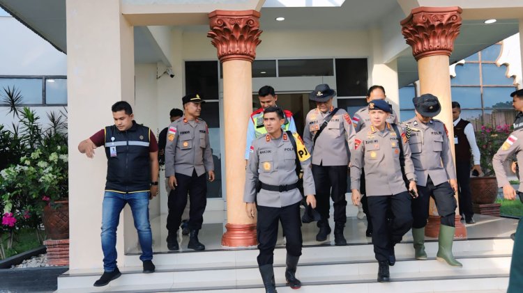 Kapolda Aceh Patroli Udara untuk Lihat Langsung Situasi Pascabanjir