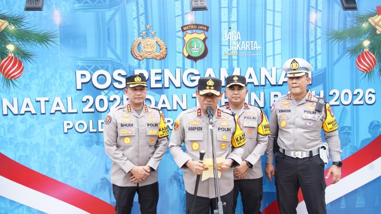 Kapolda Metro Jaya Tinjau Pospam Stasiun Gambir, Pastikan Pelayanan Operasi Lilin Jaya 2025 Berjalan Optimal