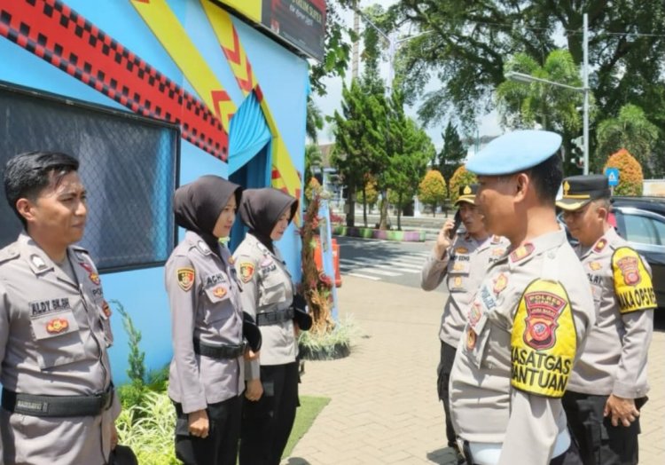‎Propam Polres Ciamis Laksanakan Gaktibplin di Pos Pam Sindangkasih dalam Rangka Tingkatkan Integritas Personel Operasi Lilin Lodaya 2025