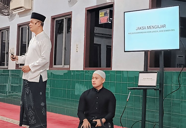Kajari Langsa Dakwah Subuh di Masjid Taqwa, Bangun Kesadaran Hukum Jamaah