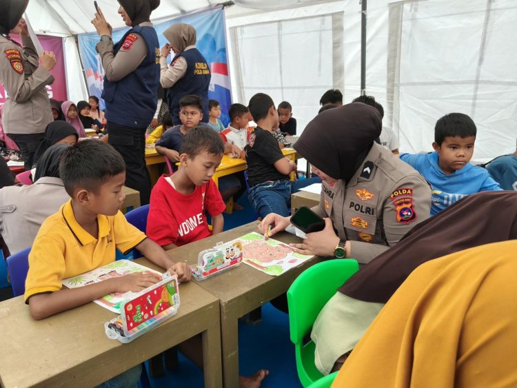 Trauma Healing Polri, Dukungan Psikologis bagi Anak Korban Banjir Bandang di Padang Pariaman