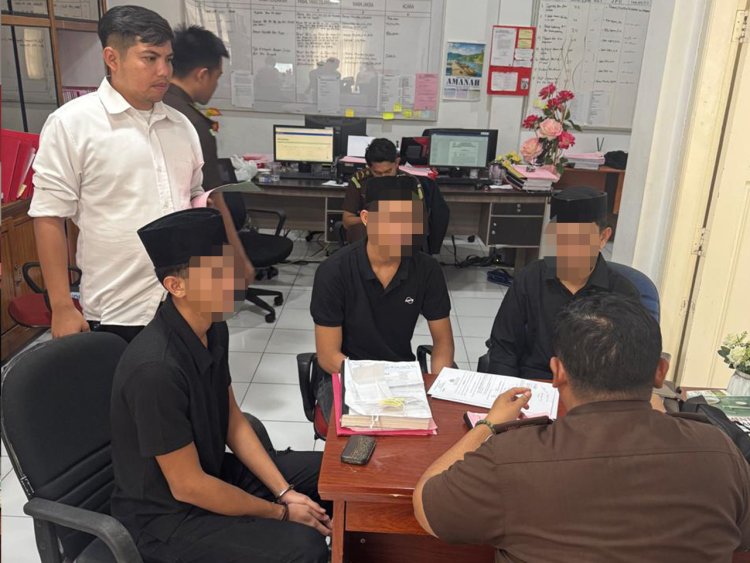 Polres Aceh Barat Limpahkan Lima Tersangka Kasus Sabu ke Kejaksaan Negeri