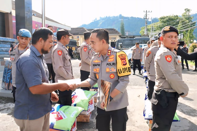 Kapolres Aceh Tengah Salurkan Bantuan Kapolda Aceh untuk Personel Terdampak Bencana