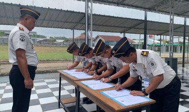 Penandatanganan Perjanjian Kinerja Tahun 2026, Antara Kalapas Dengan Pejabat Struktural Di Lingkungan Lapas Kelas IIB Way Kanan.