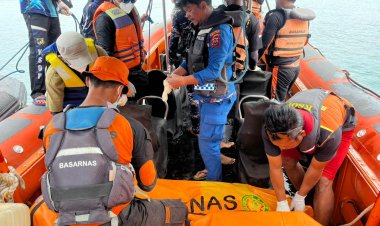 Polda NTT Konfirmasi Penemuan Satu Lagi Jenazah di Bangkai KM Putri Sakinah