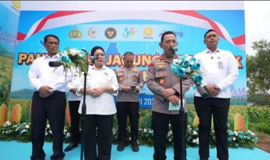 Kapolri-Ketua Komisi IV Panen Raya Jagung di Bekasi, Komitmen Dukung Ketahanan Pangan 