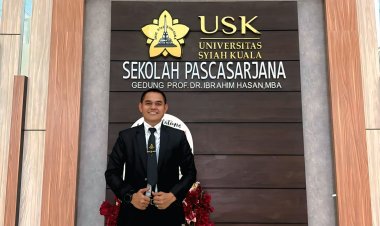 Berprestasi di Tengah Tugas Negara, AKP Dr. Bustani Raih Gelar Magister Ilmu Kebencanaan Cumlaude