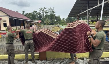 Satgas Damai Cartenz 2026 Perkuat Toleransi dengan Pembersihan Masjid An-Nur Mile 32