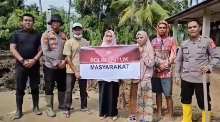 Polres Pidie Jaya Bersama Warga Gotong Royong Percepat Pemulihan Pascabanjir