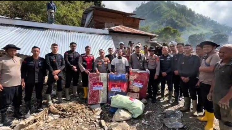 Dari Posko hingga Pintu Rumah, Polri Hadir Pastikan Layanan Kesehatan Warga Terdampak Bencana di Kala Segi Aceh Tengah