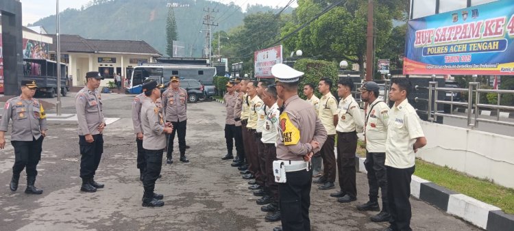 Peringatan HUT Satpam ke-45, Polres Aceh Tengah Bersama Satpam Hadirkan Kepedulian untuk Warga Terdampak Bencana