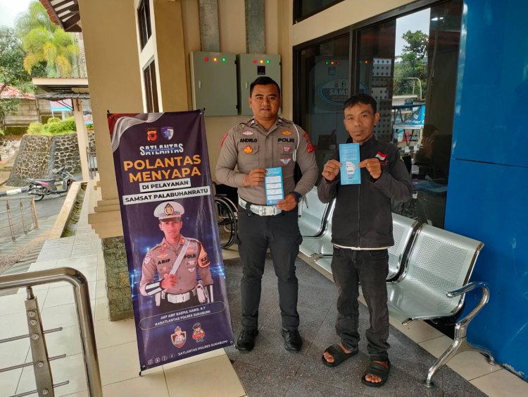 ‎Melalui Polantas Menyapa, Satlantas Polres Sukabumi Perkuat Layanan Publik Ramah di Samsat Cibadak dan Pelabuhan Ratu