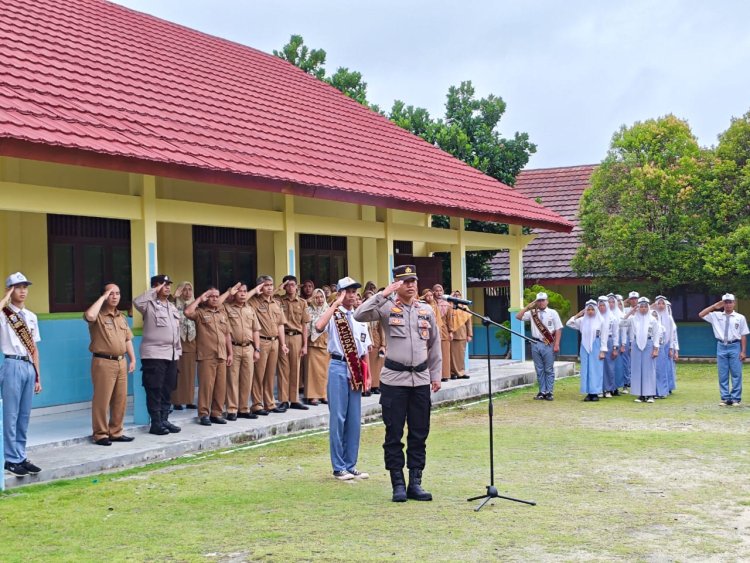 Cegah Perundungan, Kanit Binmas Gelar Police Goes To School di SMAN 1 Negara Batin