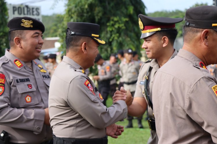 Polres Way Kanan Gelar Upacara Sertijab Kapolsek Bumi Agung