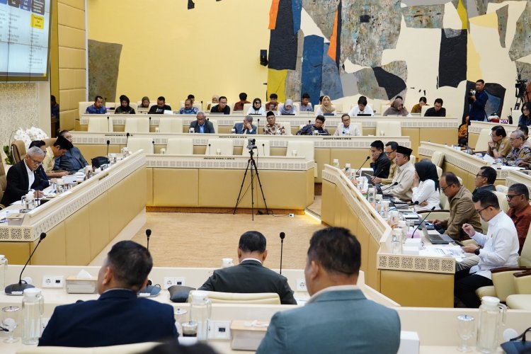 ‎Menteri Nusron Laporkan Progres Revisi RTR Provinsi Aceh, Sumatera Utara, dan Sumatera Barat ke Komisi II DPR RI