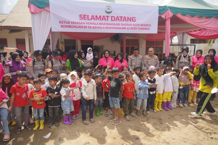 Taruni Akpol Gelar Trauma Healing bagi Siswa TK Bhayangkari Terdampak Banjir di Aceh Tamiang