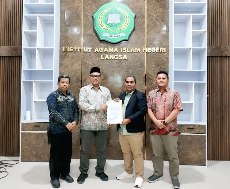 Dr. Emi Nahkodai Pascasarjana IAIN Langsa sebagai Plt Direktur