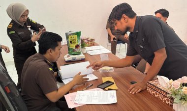 Sat Resnarkoba Polres Aceh Barat Limpahkan Dua Tersangka Sabu 1 Kilogram ke Kejari