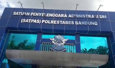 ‎Satlantas Polrestabes Bandung : Pelayanan SIM Kami Tetap Sesuai Dengan SOP