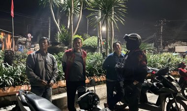 ‎Tim Patroli Brimob Batalyon D Pelopor,Intensifkan Patroli Malam, Pastikan Kab. Bekasi Steril dari Tawuran dan Balap Liar