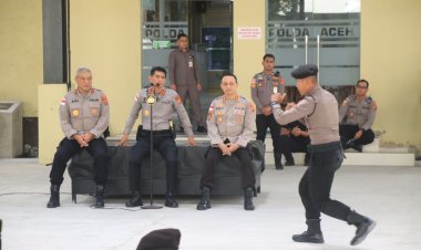 Kapolda Aceh Peragakan Ilmu Bela Diri kepada Ratusan Personel Ditsamapta
