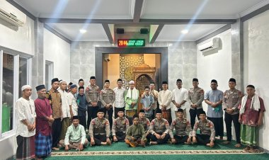 Pererat Silaturahmi Lewat Tarawih Keliling, Brimob PMJ Minta Warga Laporkan ke 110 Jika Ada Gangguan Kamtibmas
