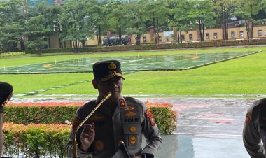 ‎Personel Batalyon D Pelopor Melaksanakan Pelayanan Unras di Mabes Polri Jakarta Selatan