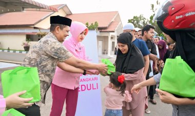 Tebar Berkah Ramadhan, Satresnarkoba dan Bhayangkari Pidie Bagikan Takjil untuk Pengguna Jalan