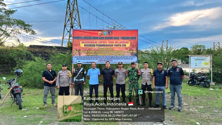 Polres Nagan Raya dan TNI Gencarkan Pencegahan Illegal Mining lewat Spanduk Himbauan