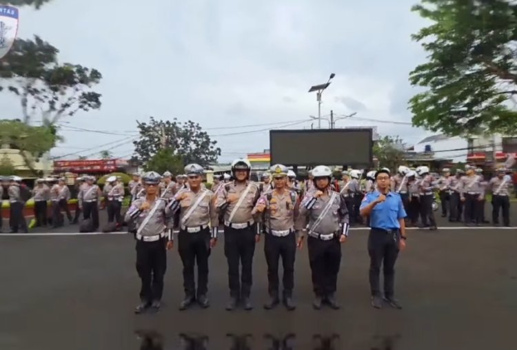 ‎Satlantas Polres Cianjur Gelar Apel Pagi dan Pemeriksaan Kendaraan, Siap Hadapi Operasi Ketupat Lodaya 2026