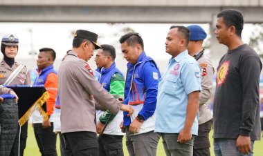 Pimpin Apel Ojol-Buruh di Sumsel, Kapolri Tekankan Jaga Persatuan hingga Stabilitas Nasional
